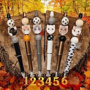 New! Custom Made Adorable Cat Beaded Pen w/Free Ink Refill